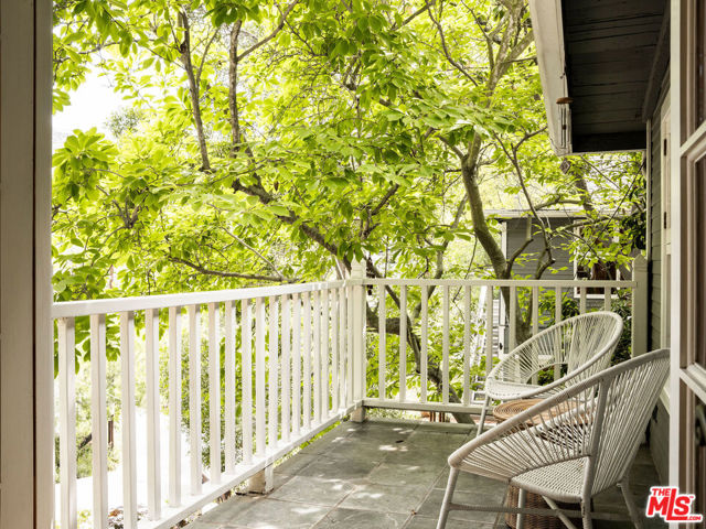 8162 Kirkwood Drive, Los Angeles CA: https://media.crmls.org/mediaz/5e65a593-a8c7-4714-a5da-bfb96a6630aa.jpg