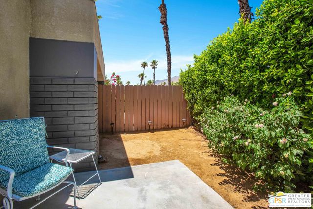 1310 Sunflower Circle, Palm Springs, California 92262, 2 Bedrooms Bedrooms, ,1 BathroomBathrooms,Condominium,For Sale,Sunflower,24408637