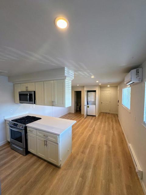 695 W Valley Drive, Campbell CA: https://media.crmls.org/mediaz/5e67ae36-2b65-40c1-81e0-33e7616d916c.jpg