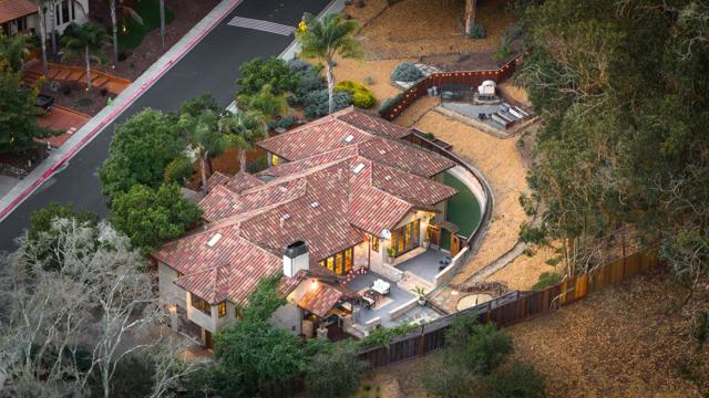 114 Zanzibar Drive, Aptos CA: https://media.crmls.org/mediaz/5e67c0b4-3efb-4402-8236-47f220ea4eaa.jpg