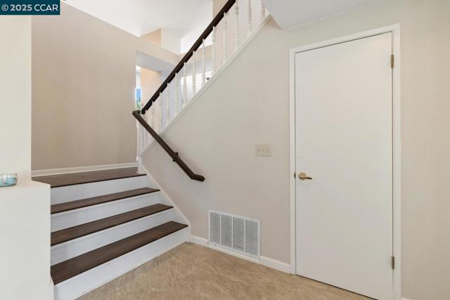 313 Willowwood Ct, Vacaville CA: https://media.crmls.org/mediaz/5e67c4c3-3c31-4d85-b8e6-ed39a4ac8f51.jpg