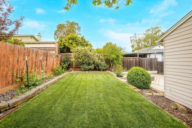 19157 San Miguel Ave, Castro Valley CA: https://media.crmls.org/mediaz/5e685201-b2d0-4cb2-bff1-13663daaae67.jpg