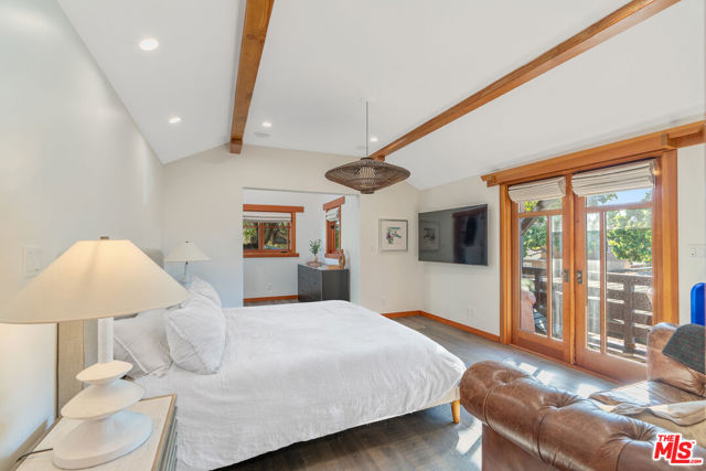 Image 34 of 50 For 706 Navy Street