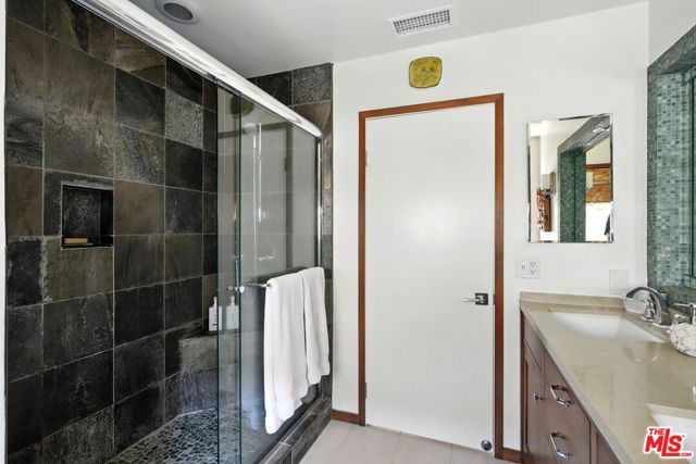 730 Basin Drive, Topanga CA: https://media.crmls.org/mediaz/5e69bc08-edfb-4cc0-97b9-be38b30f881e.jpg