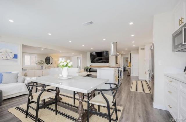 Detail Gallery Image 7 of 28 For 157 Horizon Ln, Oceanside,  CA 92056 - 2 Beds | 2 Baths