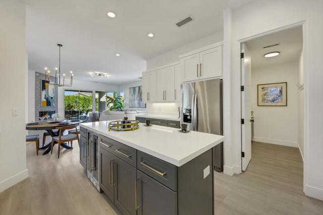 38 KITCHEN  mls