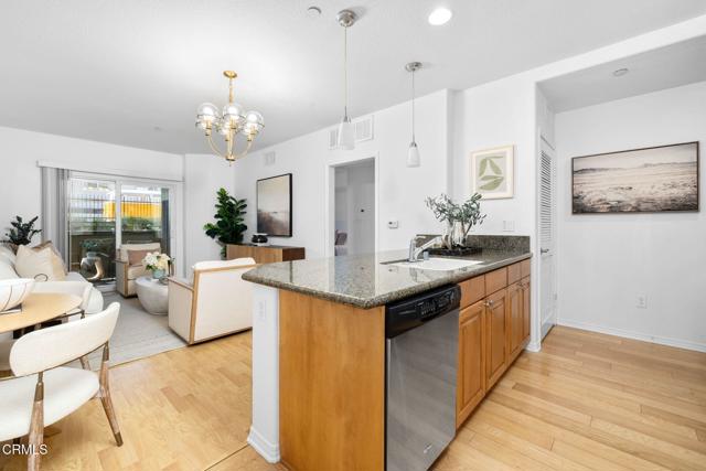 Detail Gallery Image 5 of 29 For 2750 Artesia Bld #239,  Redondo Beach,  CA 90278 - 2 Beds | 2 Baths