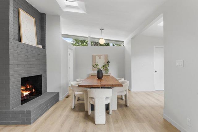 385 Cronin Drive, Santa Clara CA: https://media.crmls.org/mediaz/5e6d4be3-9fd8-40a3-a024-3828223c3b8a.jpg