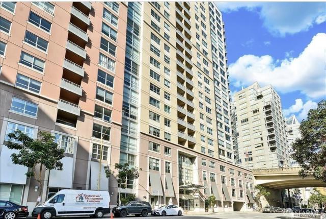 400 Beale Street, San Francisco CA: https://media.crmls.org/mediaz/5e6d5f7b-68d8-4e36-86df-67145f3841fa.jpg