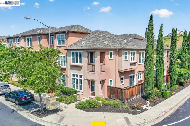 3651 Branding Iron Pl, Dublin CA: https://media.crmls.org/mediaz/5e6dcb33-699d-4da9-ae3d-e342ab45511c.jpg