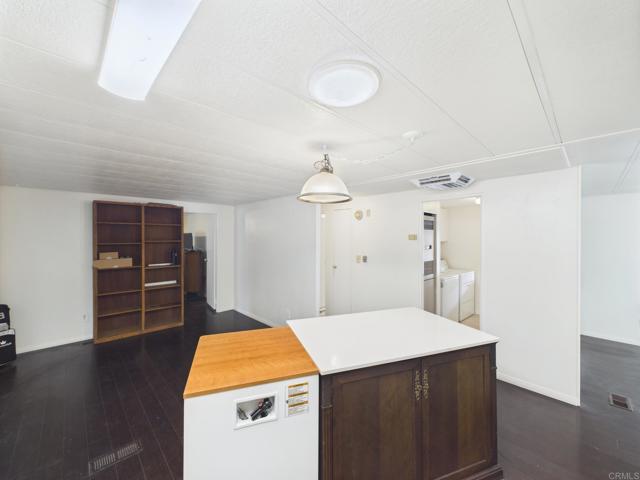 Detail Gallery Image 12 of 43 For 13460 Hwy 8 Business #124,  Lakeside,  CA 92040 - 2 Beds | 2 Baths