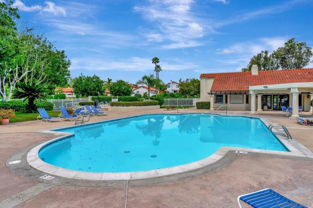 15628 Via Marchena, San Diego CA: https://media.crmls.org/mediaz/5e703c76-d258-4fd6-8200-c93ae54be16c.jpg