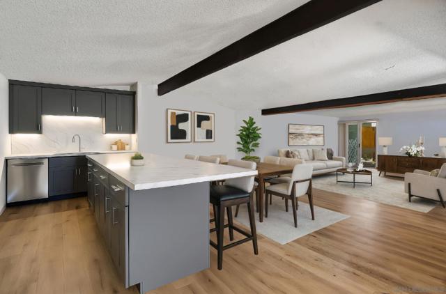 252 Santa Clara Dr, Vista CA: https://media.crmls.org/mediaz/5e7073a5-11ee-453f-8768-e476fdde1651.jpg