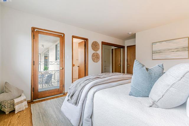 38426 Kimbro St, Fremont CA: https://media.crmls.org/mediaz/5e70ad29-9407-482a-a6d8-fe12f11fc845.jpg