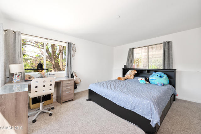 28333 Foothill Drive, Agoura Hills CA: https://media.crmls.org/mediaz/5e70bad7-a587-4bf5-82ed-a05466f76c05.jpg