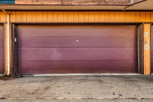 16411 Saratoga St, San Leandro CA: https://media.crmls.org/mediaz/5e70bcc0-29db-4645-9072-04e58a0e90da.jpg