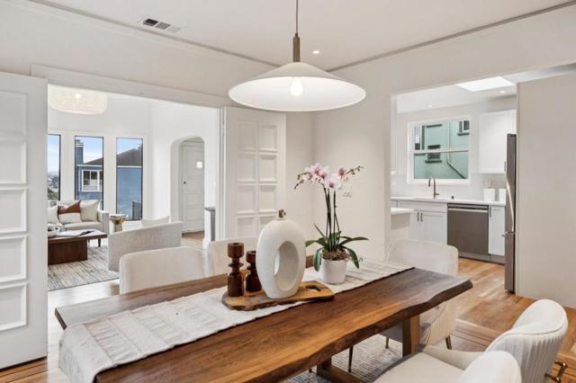 929 Darien Way, San Francisco CA: https://media.crmls.org/mediaz/5e71c8d0-52e9-42d5-b39c-1d82906d0453.jpg