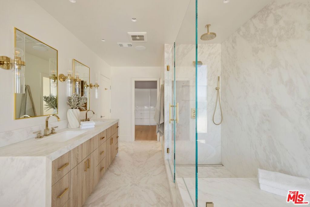 MLS #26850623 image #21