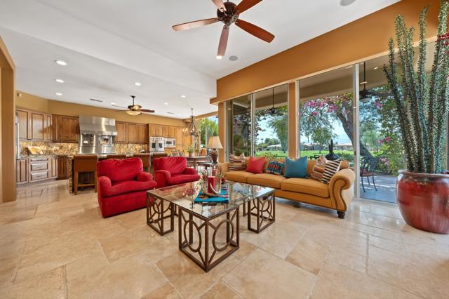 79885 Liga, La Quinta CA: https://media.crmls.org/mediaz/5e7316c8-0a4c-47da-9b37-4264477c16cc.jpg