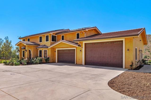 18585 Deer Valley Estates, Poway CA: https://media.crmls.org/mediaz/5e73c92c-2545-4a9e-a87b-b348f90f981d.jpg
