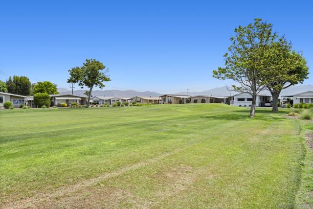 5001 W Florida Avenue, Hemet CA: https://media.crmls.org/mediaz/5e742e84-21f0-44e0-9043-0c9450243404.jpg