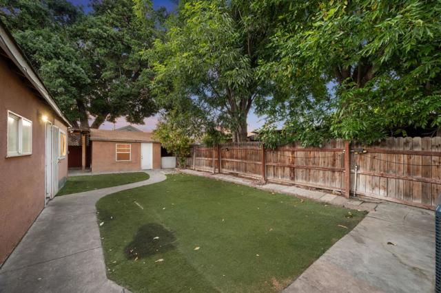 1203 Whitton Avenue, San Jose CA: https://media.crmls.org/mediaz/5e75317d-3e7d-45fe-b910-7bb3ed900aa5.jpg