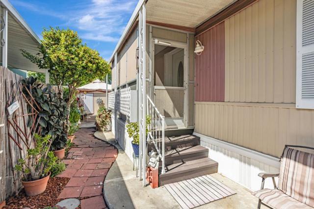 3637 Snell Avenue, San Jose CA: https://media.crmls.org/mediaz/5e756b98-9acb-4a60-8ae4-1ec818438eb8.jpg