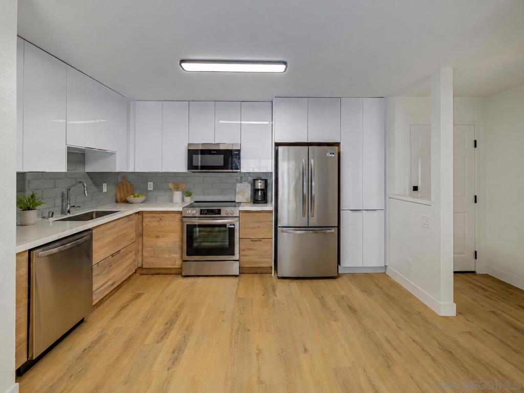 3020 Cowley Way - photo 13