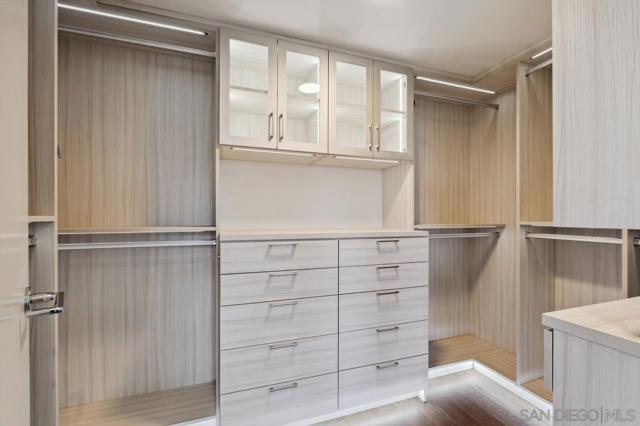 1388 Kettner Blvd, San Diego CA: https://media.crmls.org/mediaz/5e75dfff-83c9-4ade-a05c-f8e4d260239c.jpg
