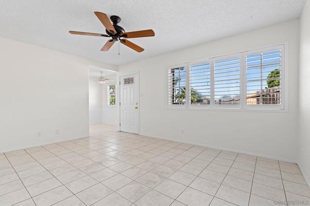 3511 Badillo Rd, San Marcos CA: https://media.crmls.org/mediaz/5e75fba4-940a-4b88-97d1-3d22ef8b9340.jpg