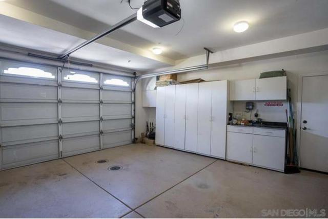 16624 Santa Mariana Ct, San Diego CA: https://media.crmls.org/mediaz/5e7663e0-b582-4336-bf1d-6969747e715a.jpg