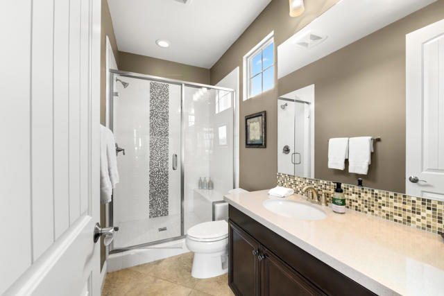 Image 48 of 67 For 80481 Platinum Way