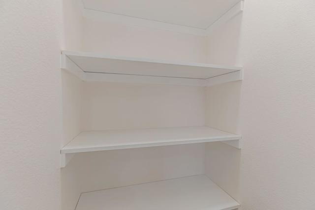 9135 Desiderio Way, Gilroy CA: https://media.crmls.org/mediaz/5e769fc4-1bc7-4b26-b930-fe571b791a2b.jpg