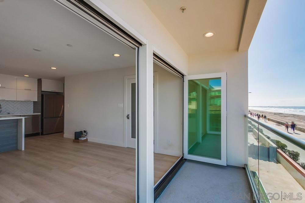 MLS #250032138SD img 15