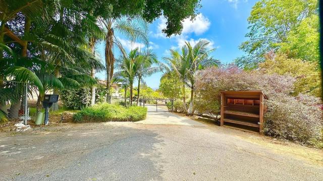 Detail Gallery Image 35 of 35 For 2798 Alta Vista Dr, Fallbrook,  CA 92028 - 3 Beds | 2/1 Baths