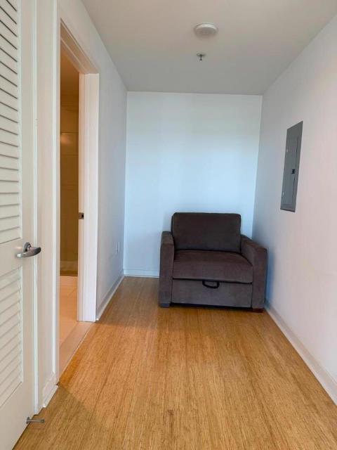 338 Spear Street, San Francisco CA: https://media.crmls.org/mediaz/5e799c33-e04c-4ab4-b192-ef53521e1bb7.jpg