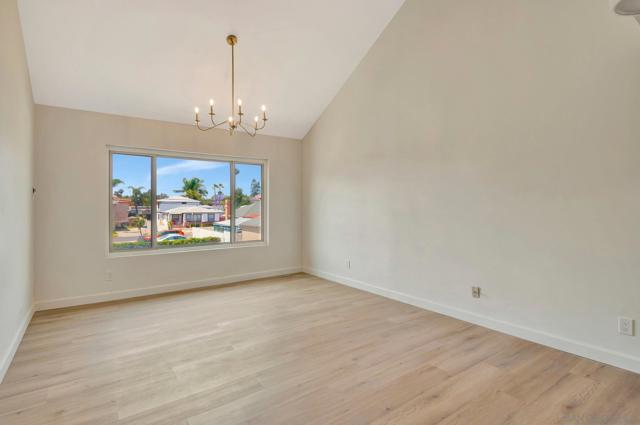 465 Fourth Ave, Chula Vista CA: https://media.crmls.org/mediaz/5e7a24a2-1abe-46a6-9840-57c92adc3cac.jpg