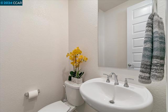 2476 Laramie Cir, Fairfield, California 94533, 3 Bedrooms Bedrooms, ,2 BathroomsBathrooms,Single Family Residence,For Sale,Laramie Cir,41056134