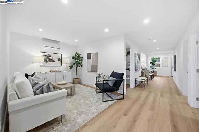 1520 4th st, Richmond CA: https://media.crmls.org/mediaz/5e7bc3b9-c70d-4c7b-8752-dc4eba9c1138.jpg