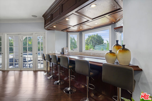 22510 La Quilla Drive, Chatsworth CA: https://media.crmls.org/mediaz/5e7cd4fa-e0bf-4932-95d2-ebeb9b7f59b8.jpg