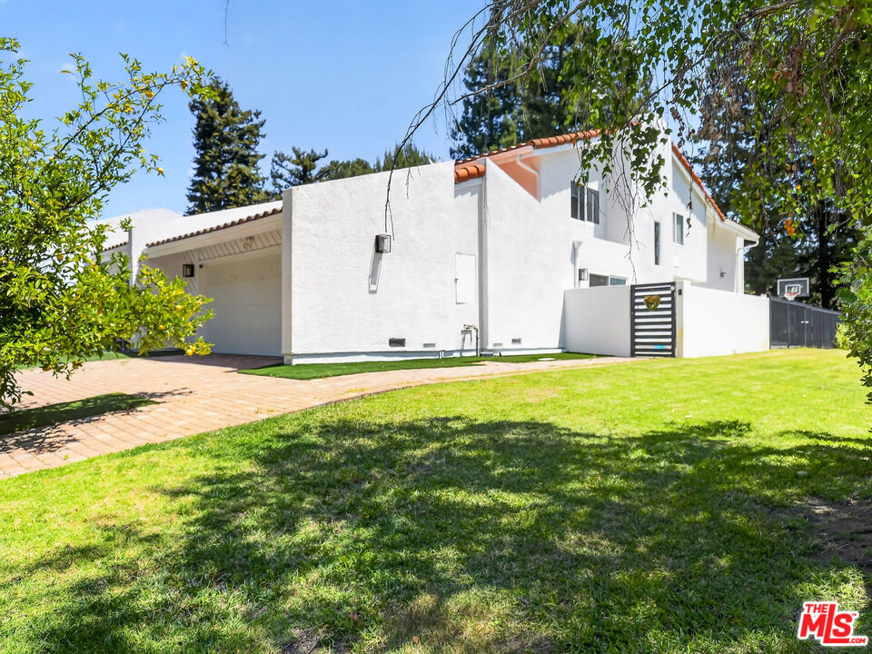 2670 Claray Drive