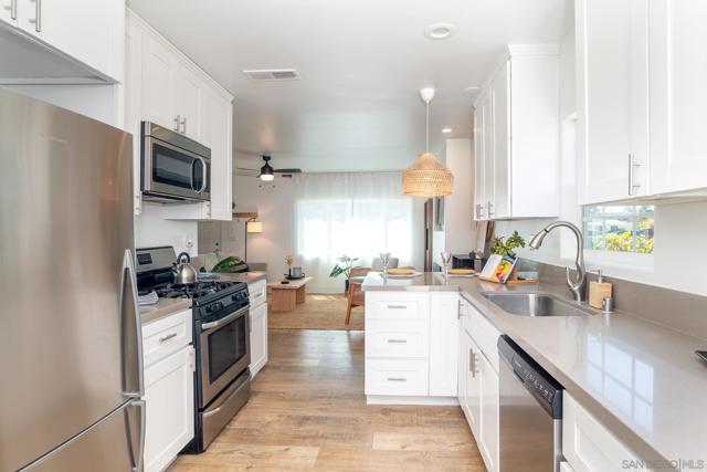 4175 35th St, San Diego CA: https://media.crmls.org/mediaz/5e7d3d60-b50a-4055-b2fa-22357e4d856e.jpg