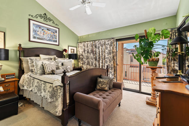 401 E Vista Chino, Palm Springs CA: https://media.crmls.org/mediaz/5e7db710-c3d9-49bb-8ea8-9ac61d1fb5b1.jpg