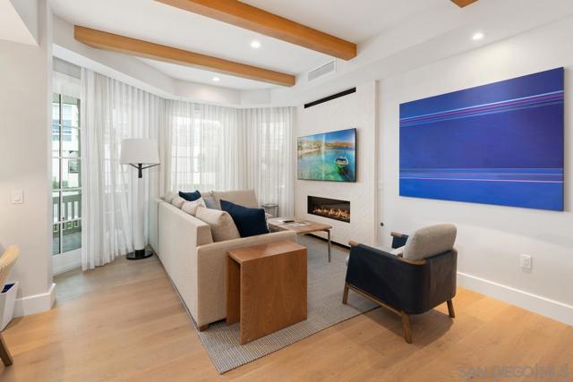 1500 Orange Avenue, Coronado CA: https://media.crmls.org/mediaz/5e7dd760-daad-49e0-91d9-c87d921e623f.jpg