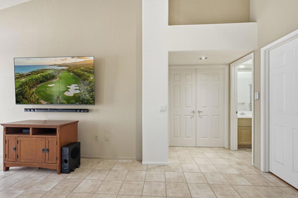 4950 Lerkas Way - photo 12