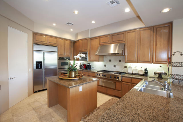 Image 18 of 30 For 49519 Montana Way