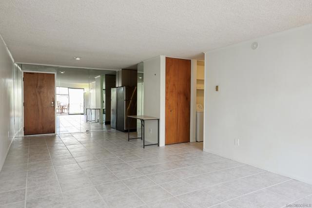 8338 Regents Rd., San Diego CA: https://media.crmls.org/mediaz/5e7f3c2d-2954-495c-aa7d-9a940a340ee6.jpg