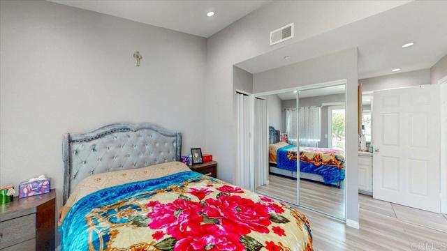 1604 Woodrum PL, El Cajon CA: https://media.crmls.org/mediaz/5e7fd2d3-0d2b-4291-9d70-072c4edb6457.jpg