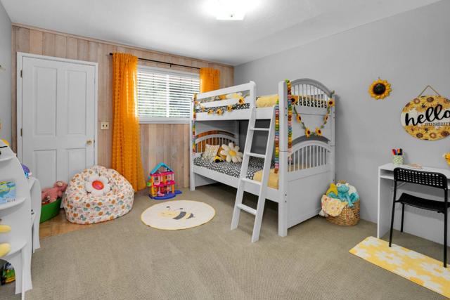 3225 Hillman Lane, Royal Oaks CA: https://media.crmls.org/mediaz/5e8122fe-48a5-47f0-b621-52051021421f.jpg