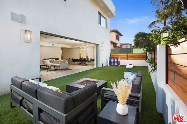 6066 Saturn Street, Los Angeles CA: https://media.crmls.org/mediaz/5e821d2b-a714-4cde-a53c-d9f534449627.jpg